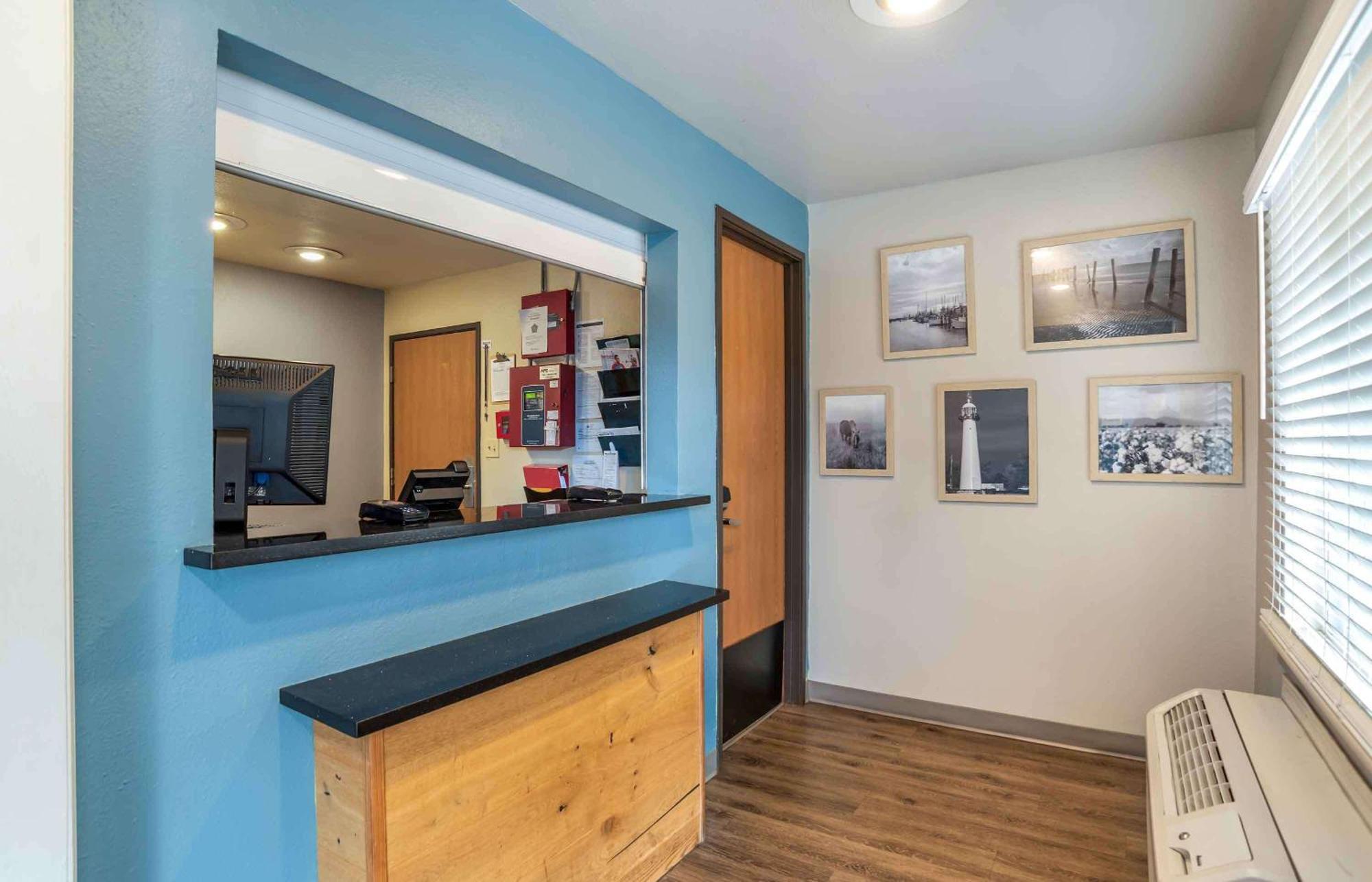 Extended Stay America Select Suites - Jackson - South Byram Exterior photo